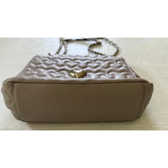 Betsey Johnson Quilted Hearts Shoulder‎ Bag - Picture 8 of 11